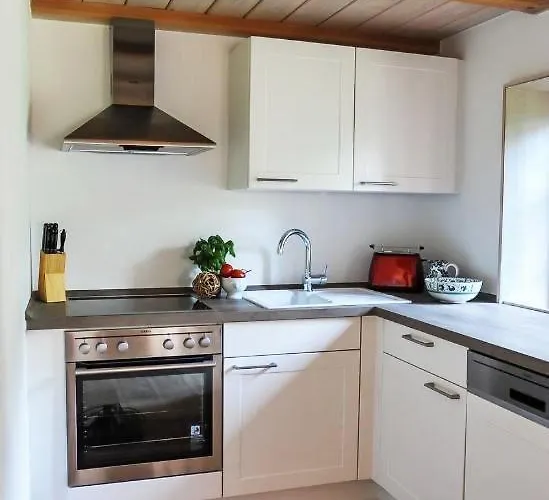 Rosenhaus - Luett * Arnis